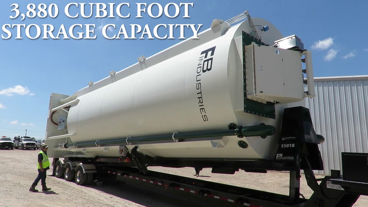 3880 cubic foot storage capacity tanker truck